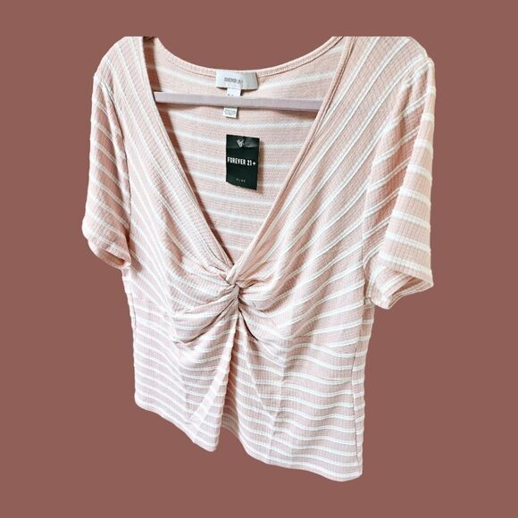  FOREVER21 Plus Size Pretty Short Sleeve Stipped Top. - Picture 3 of 13